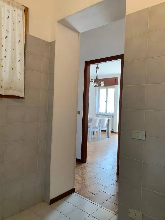 Casa Bruna, 3-Room Apartment With Private Garden Torri Del Benaco Italien