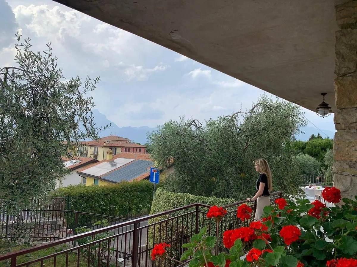 Casa Bruna, 3-Room Apartment With Private Garden Torri Del Benaco